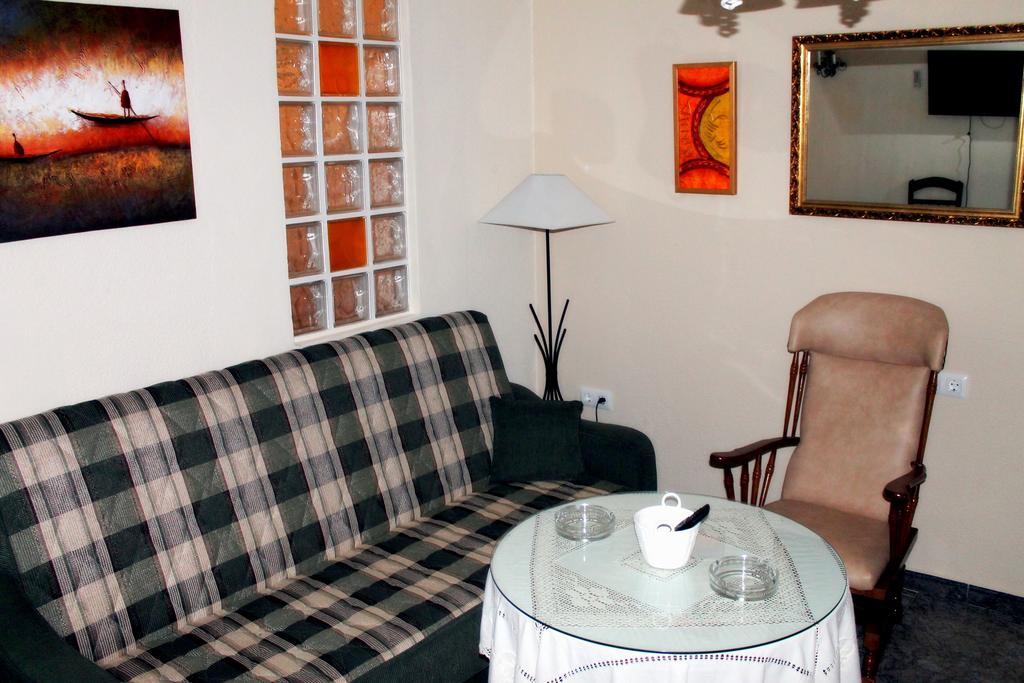 Castor Y Polux Apartment El Gastor Ruang foto