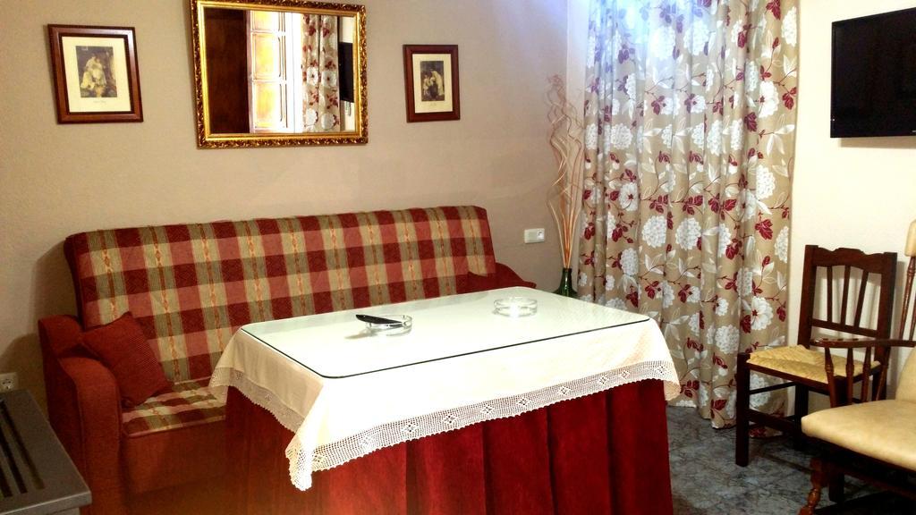 Castor Y Polux Apartment El Gastor Bagian luar foto